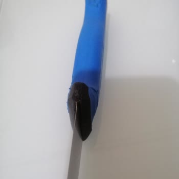 Bıçağın Sapındaki Silikon Sorunu Kullanımı Engelliyor