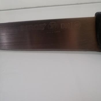 Bıçağın Sapındaki Silikon Sorunu Kullanımı Engelliyor