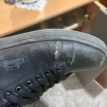 Slazenger Ayakkabının Kısa Sürede Yırtılması Hayal Kırıklığı Yarattı