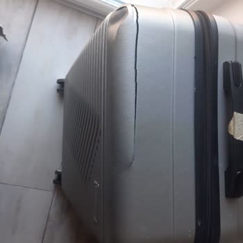 Ajet Bagaj Hasarında Müşteri Mağduriyeti Ve İletişim Eksikliği