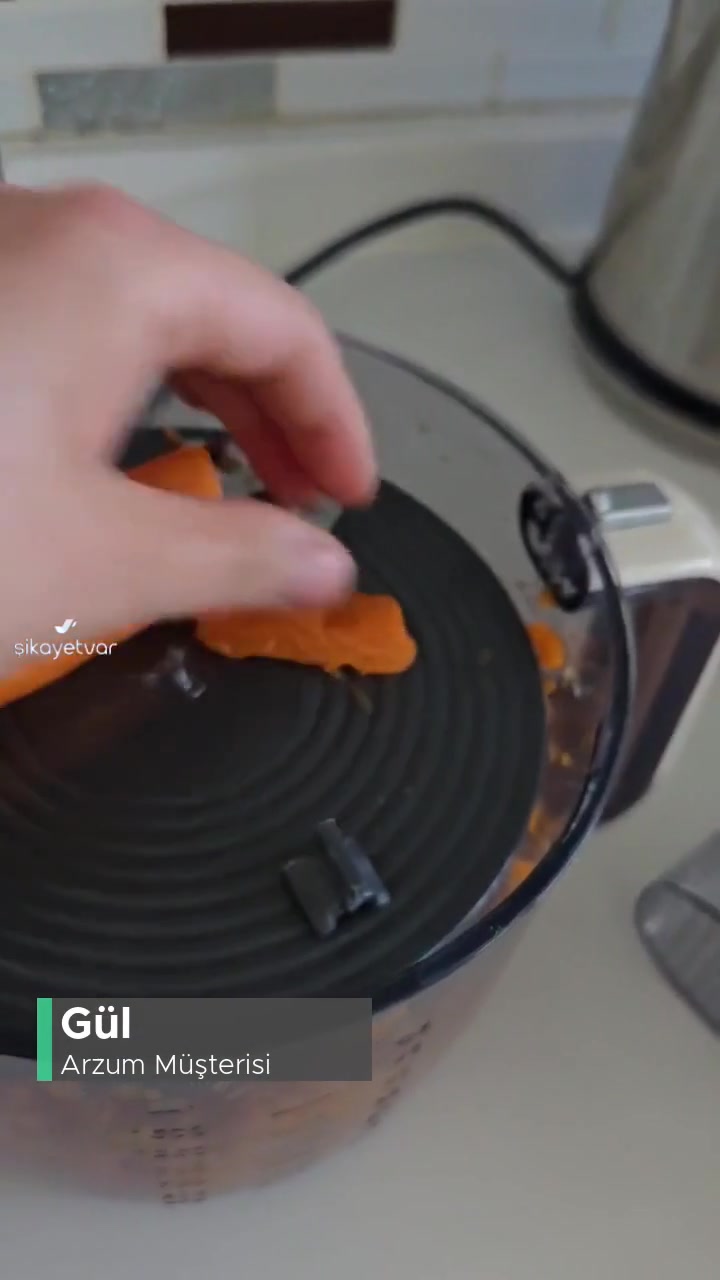 Arzum Defalarca Kırılan Rende Aparatı videonun kapak resmi