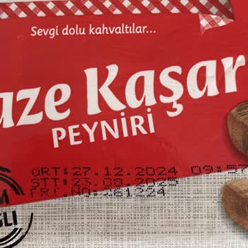 Gıda Güvenliği Tehditi: Kaşardan Eldiven Parçası Çıktı