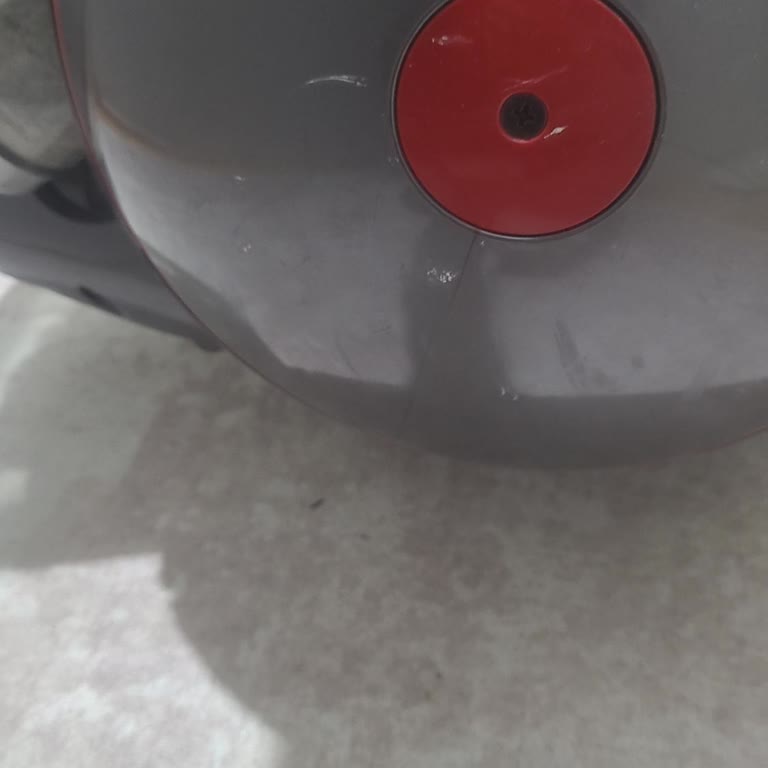 Dyson Süpürge: Sorunlar Yumağı