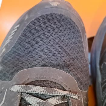 FLO Mağazasındaki Kalitesiz Ürün Ve Müşteri Hizmetleri Deneyimi