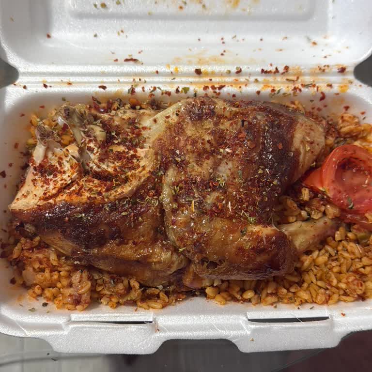 Utku Közde Piliç & Kanat Rahatsız Edici Tavuk Deneyimi