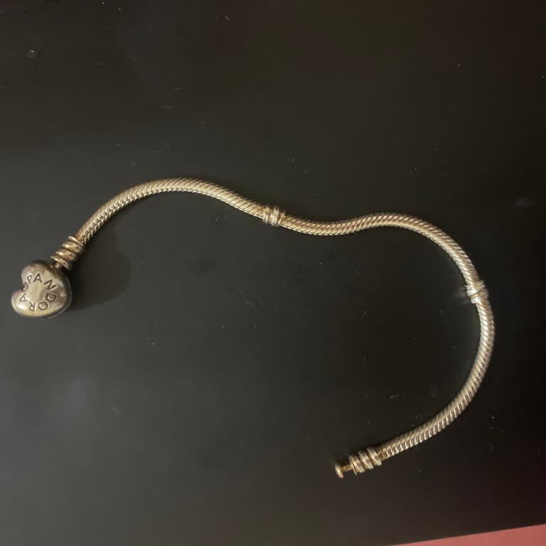 Pandora Bilekliğimde Renk Değişimi Sorunu