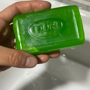 Duru Zeytinyağlı Sabun Beklenmedik Şekilde Yarılıyor