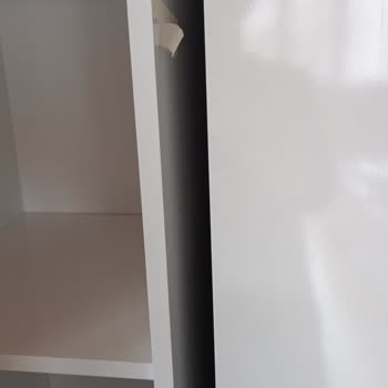 Kırık Gelen Dolap Ve Ertelenen Değişim Süreci