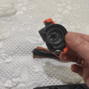 Philips Süpürge Başlığı Kullanışsız Ve Pahalı