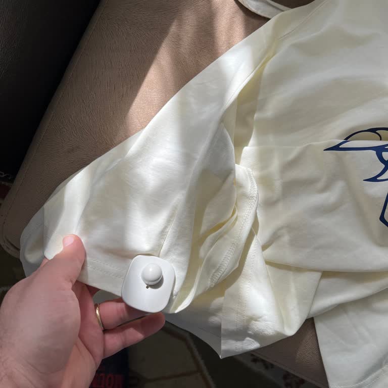 Alarm İle Gelen T-shirt Ve İletişim Sorunu