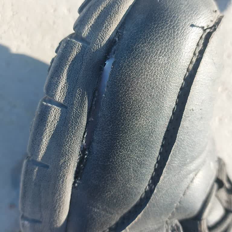 Dayanıklılığı Sorgulanan Skechers Sneaker