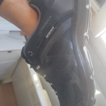 Su Geçirmez Denilen Ayakkabı Tam Bir Hayal Kırıklığı