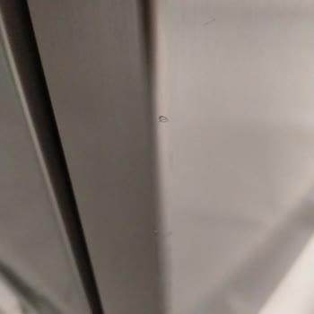 Çizik Ve Göçük Dolu Buzdolabı Hayal Kırıklığı