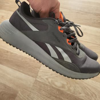 Reebok Ayakkabıda Hışırtı Sorunu Ve Garanti Mağduriyeti