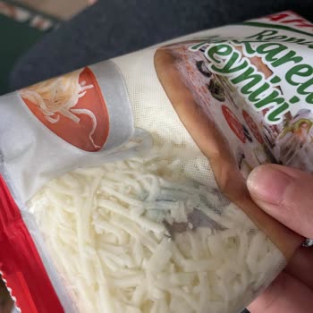 Migros Hemen'den Aldığım Peynirde Küf Şoku