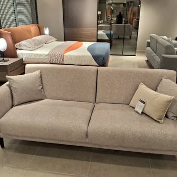 Yanlış Renk Ve İlgisiz Hizmet