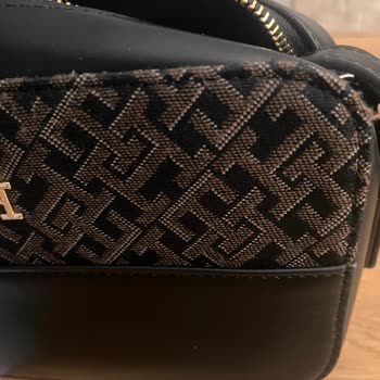 Tommy Hilfiger Çantada Hayal Kırıklığı: Müşteri Hizmetleri Yetersiz