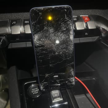 Reeder Telefonlar Arızalı, Çözümler Maliyetli!