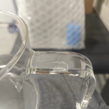 Çatlak Çay Makinesi Ve İletişim Sorunları