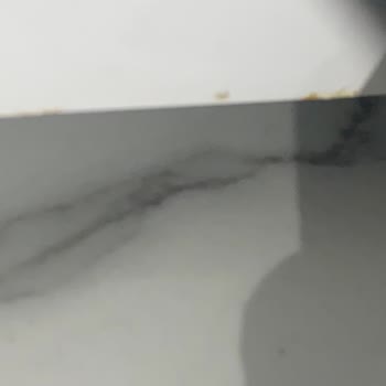 Yeni Buzdolabında Pas Lekeleri Ve İletişim Sorunu