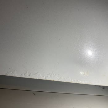 Yeni Buzdolabında Pas Lekeleri Ve İletişim Sorunu