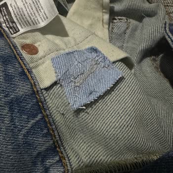 Levis Pantolonun Kısa Sürede Yıpranması