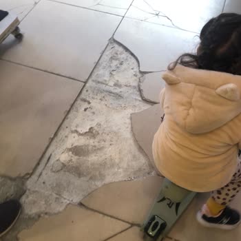 Eryaman'daki Mağaza Girişi Güvenlik Sorunu