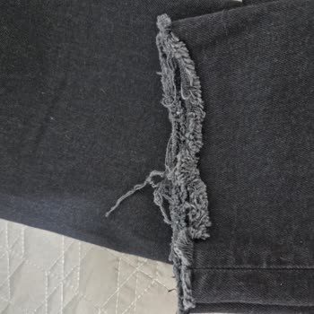 Mavi Jean'lerde Beklenmedik Aşınma Sorunu