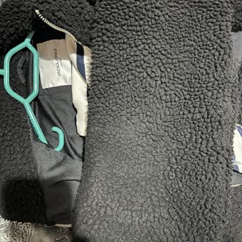 Jack & Jones Ceketinde Kalite Sorunu Ve İletişim Eksikliği