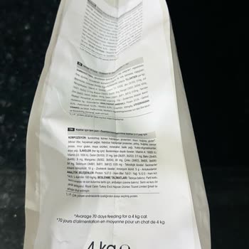 Sahte Kedi Maması İle Sağlık Tehlikesi