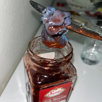 Güvenilir Markadan Şok Eden Poşet Parçası Skandalı