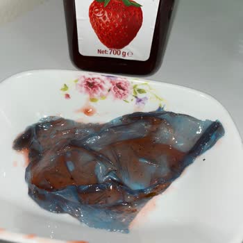 Güvenilir Markadan Şok Eden Poşet Parçası Skandalı