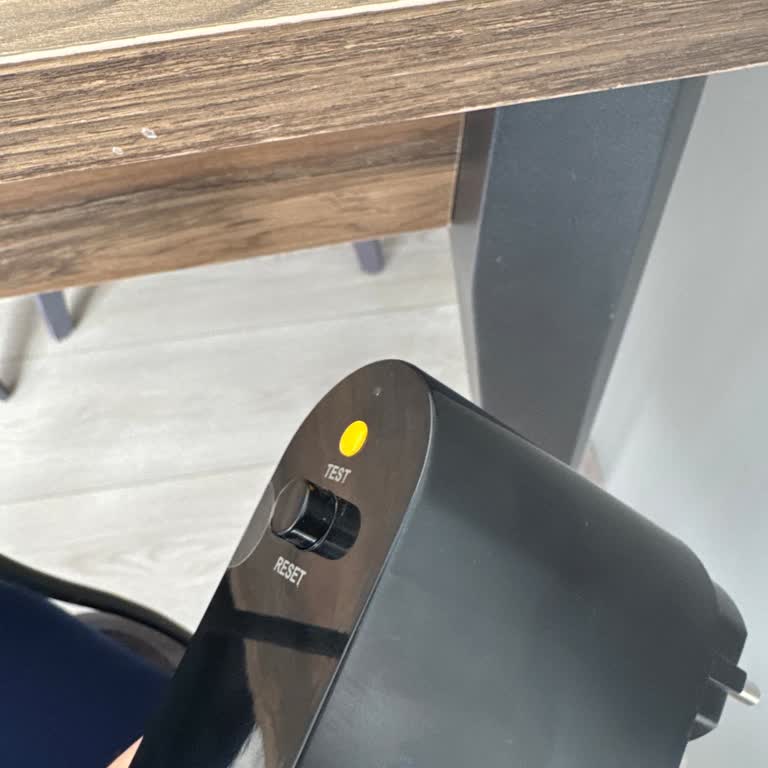 Dyson Adaptör Reset Düğmesi Sorunu