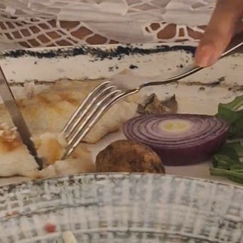 Zehirli Balık Ve Fahiş Fiyatlar: Restoranda Kabus Gecesi