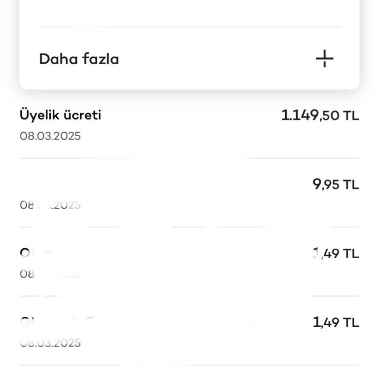 Akbank'tan Habersiz Kesilen Kart Aidatı Mağduriyeti