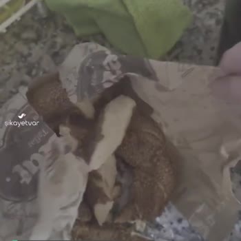 Şok Marketler Taşlaşmış Simit Kırık Yumurtalar Bozuk Sebze Meyve!