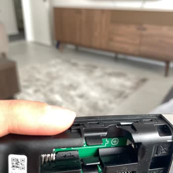 Duracell Pillerinin Patlaması Ve Sıvı Sızıntısı Şoku