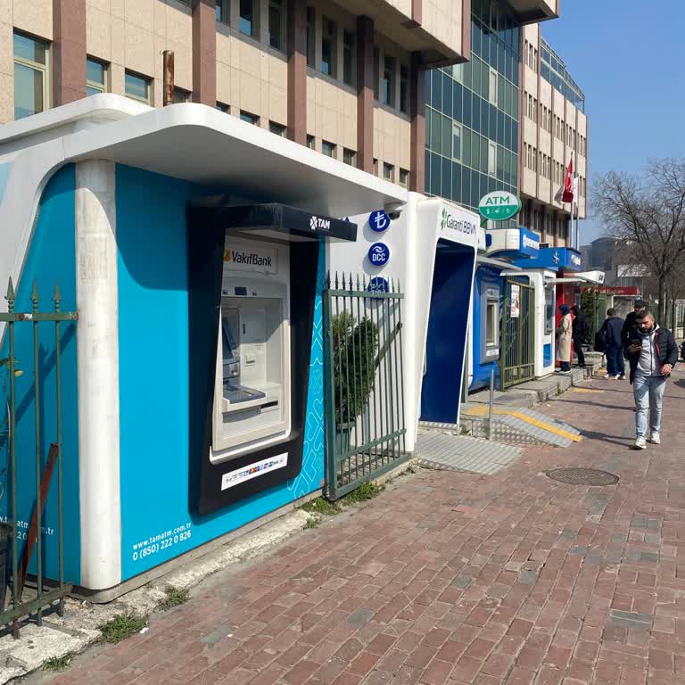 VakıfBank ATM'lerinde Para Yokluğu: Mağduriyetin Önlenmesi Gerekiyor