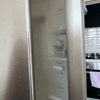 Bosch Buzdolabında Beklenmedik Paslanma Sorunu: Garanti Kapsamında Çözüm Arayışı