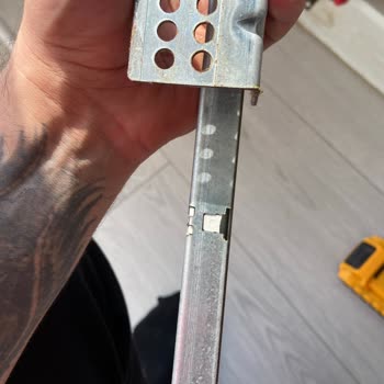 Kırılan Tırnaklar İçin Yedek Parça Sorunu