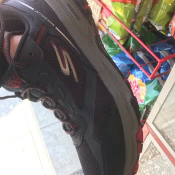 Skechers Ayakkabıda Erken Yırtılma Sorunu