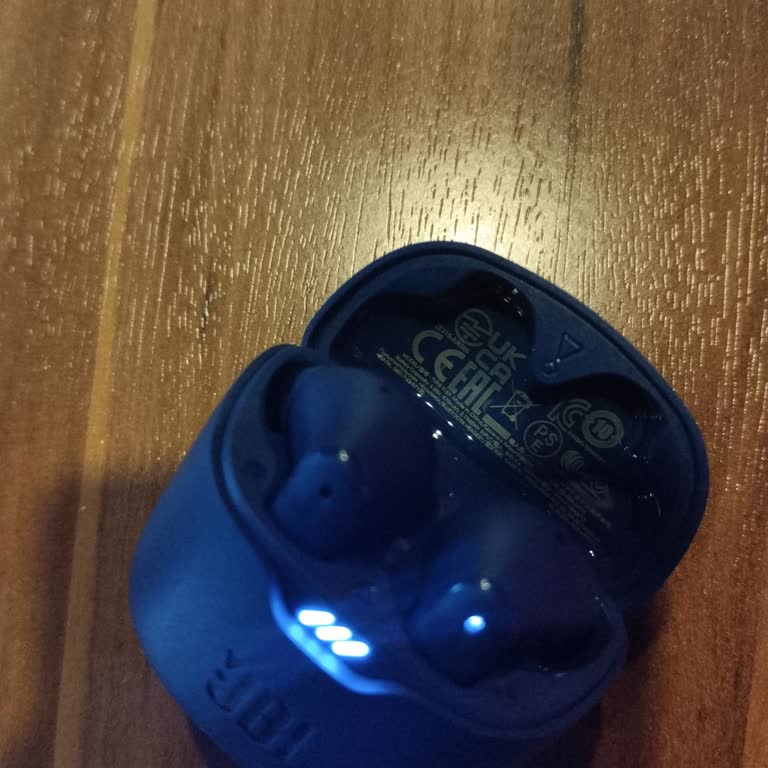 Arızalı Kulaklıklarla Bitmeyen Çile