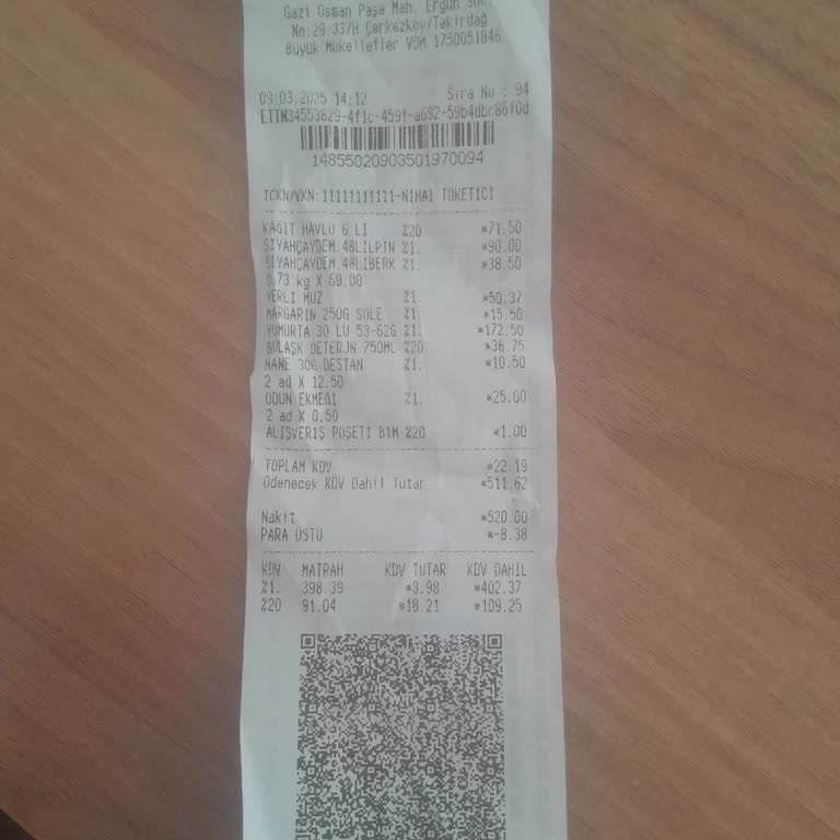 BİM Şubesinde Müşteri Hizmetleri Sorunu: Kasiyerin Rahatsız Edici Davranışları