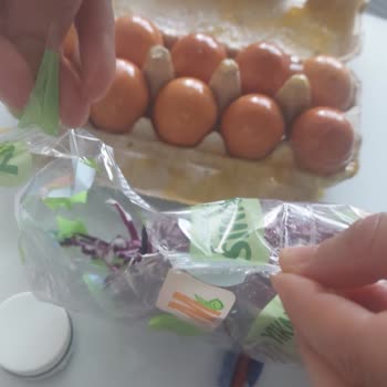 Kırık Yumurtalar Ve Hayal Kırıklığı: Kayaşehir Migros Şubesi
