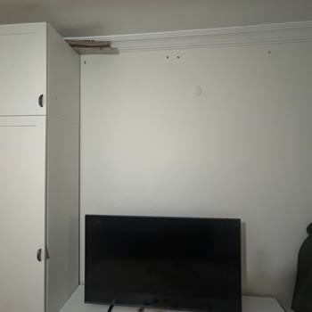 Refund Request Due to Defective IKEA Product