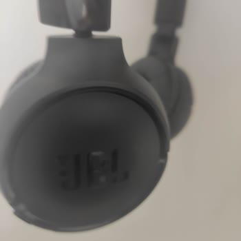 JBL 520BT Kulaklığımda Ani Yapısal Sorun