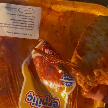 Köfteci Yusuf'ta Tüylerle Dolu Kanat Şoku