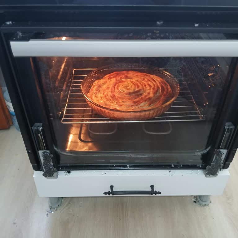 Kumtel Fırın Dış Camı Patladı Ve Garanti Kapsamına Alınmadı