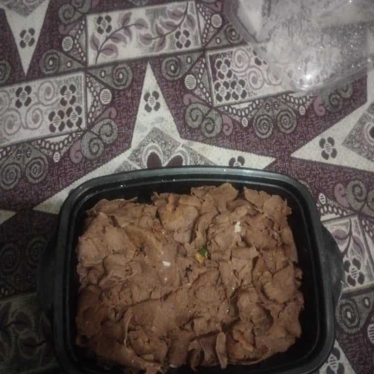 Usta Dönerci'de Hayal Kırıklığı: Et Dönerin Kalitesi Düşük