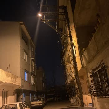 Sokak Lambası Arızası Çözülmüyor